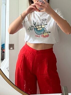 Abercrombie & Fitch White Skimming Tee
